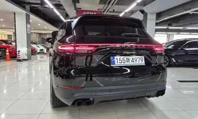 Porsche Cayenne 2023, 23402 км, за 76786.62 USD