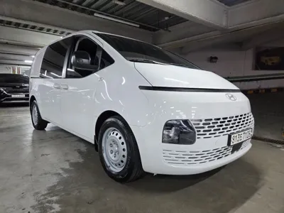 Hyundai Staria · 2023 год