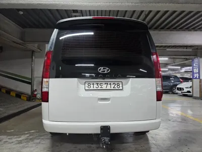 Hyundai Staria 2023, 47235 км, за 14305.24 USD