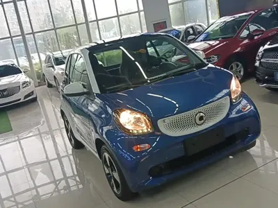 Smart Smart Fortwo 2019, 61700 км, за 6979.64 USD