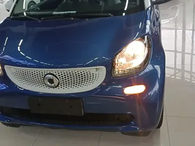 Smart Smart Fortwo 2019, 61700 км, за 6979.64 USD - фото 24