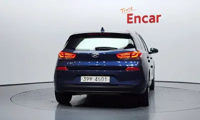 Hyundai i30 2018, 153214 км, за 5880.41 USD