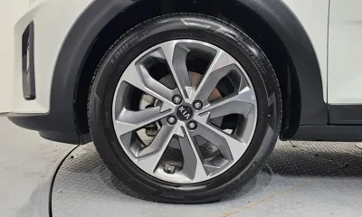 Kia Stonic 2020, 42148 км, за 9686.01 USD