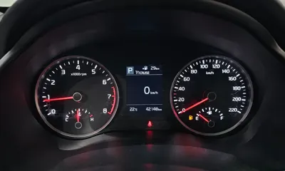 Kia Stonic 2020, 42148 км, за 9686.01 USD - фото 8