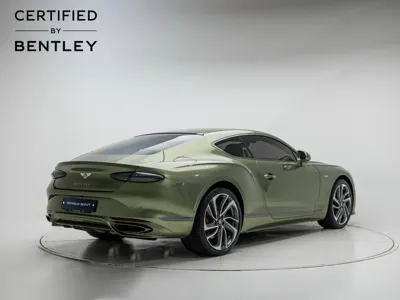 Bentley Continental 2025, 5484 км, за 270895.24 USD