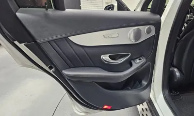 Mercedes-Benz GLC-Class 2018, 49188 км, за 21333.86 USD - фото 25