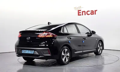 Hyundai Ioniq 2018, 230118 км, за 5850.61 USD