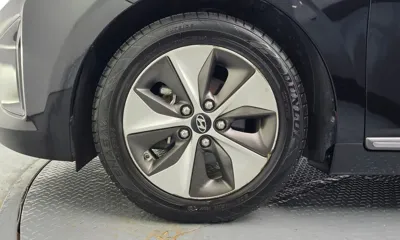 Hyundai Ioniq 2018, 230118 км, за 5850.61 USD