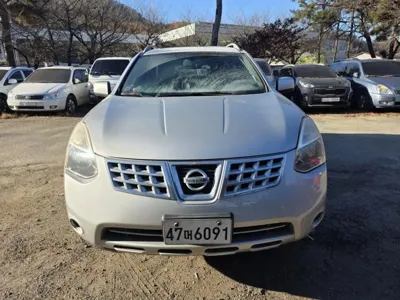 Nissan Rogue · 2010 год