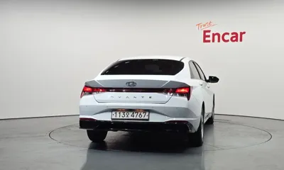Hyundai Avante 2021, 110854 км, за 8919.72 USD