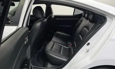 Hyundai Avante 2019, 130061 км, за 7284.76 USD - фото 11