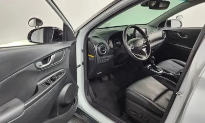 Hyundai Kona 2019, 62263 км, за 10749.19 USD - фото 10