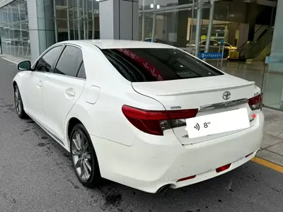 Toyota Reiz 2016, 110000 км, за 9976.26 USD
