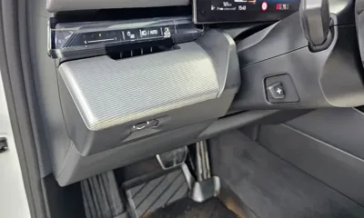 BMW 5-Series 2025, 29243 км, за 45537.48 USD - фото 31
