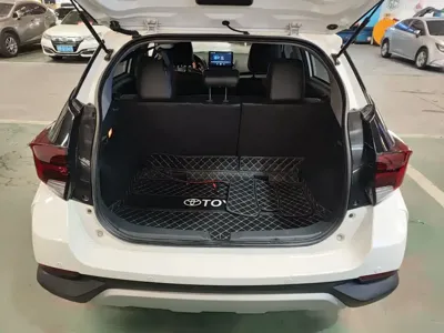 Toyota Yaris L 2022, 45000 км, за 10681.69 USD - фото 9