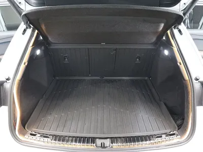 Audi Q4 e-tron 2025, 16103 км, за 31836.68 USD