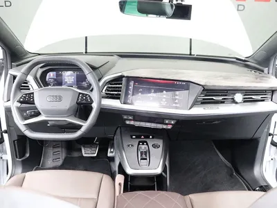 Audi Q4 e-tron 2025, 16103 км, за 31836.68 USD - фото 13