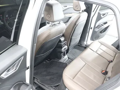 Audi Q4 e-tron 2025, 16103 км, за 31836.68 USD - фото 15