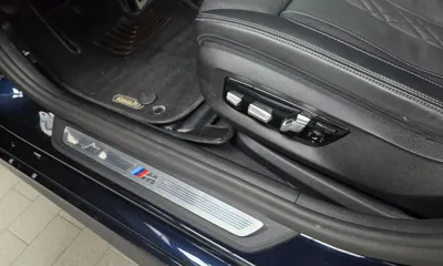BMW 5-Series 2023, 22176 км, за 38597.87 USD - фото 28