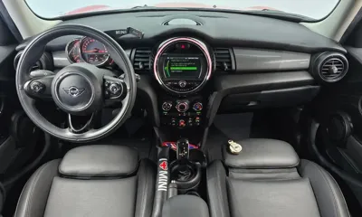 MINI Cooper 2020, 56401 км, за 9518.18 USD - фото 7