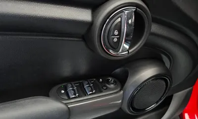 MINI Cooper 2020, 56401 км, за 9518.18 USD - фото 30