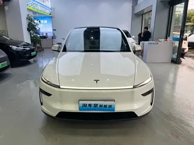 Tesla Model Y L 2025, 18000 км, за 44554.76 USD