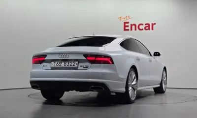 Audi A7 2016, 69113 км, за 15097.81 USD