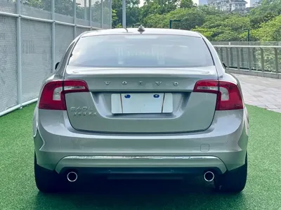 Volvo S60 2014, 100000 км, за 4125.59 USD