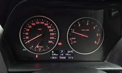 BMW 1-Series 2013, 103930 км, за 4495.12 USD - фото 8