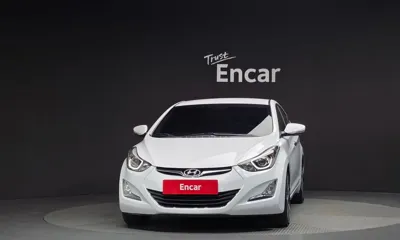 Hyundai Avante 2015, 110077 км, за 3544.7 USD