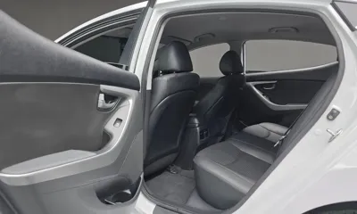 Hyundai Avante 2015, 110077 км, за 3517.92 USD - фото 18