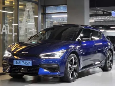 Kia EV6 · 2023 год