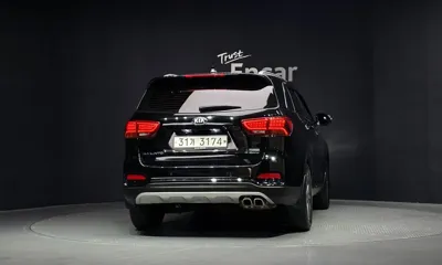 Kia Sorento 2018, 68267 км, за 10962.32 USD