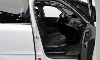Citroen-DS C4 Picasso 2017, 43053 км, за 7816.6 USD - фото 11