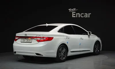 Hyundai Grandeur 2014, 130010 км, за 4688.41 USD