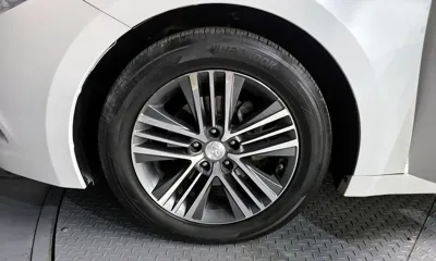 Hyundai Grandeur 2014, 130010 км, за 4688.41 USD