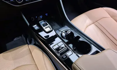 Hyundai Sonata 2022, 52056 км, за 15534.12 USD - фото 9
