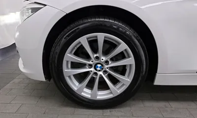 BMW 3-Series 2018, 57574 км, за 11390.72 USD