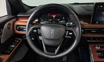 Lincoln Aviator 2021, 141341 км, за 16901.77 USD - фото 12