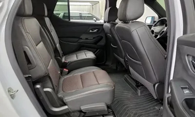 ChevroletGMDaewoo Traverse 2022, 32846 км, за 22736.17 USD - фото 12