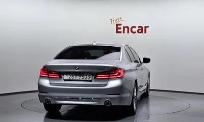 BMW 5-Series 2020, 33841 км, за 19491.24 USD