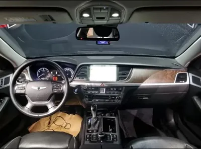 Hyundai Genesis 2015, 175000 км, за 6610.26 USD