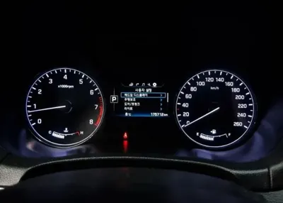 Hyundai Genesis 2015, 175000 км, за 6564.26 USD - фото 6