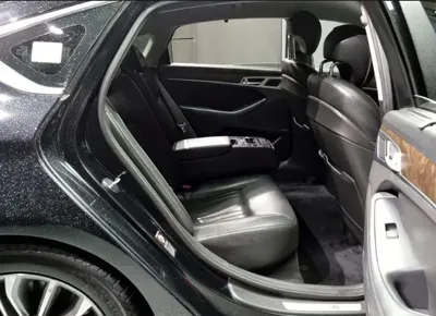 Hyundai Genesis 2015, 175000 км, за 6564.26 USD - фото 10