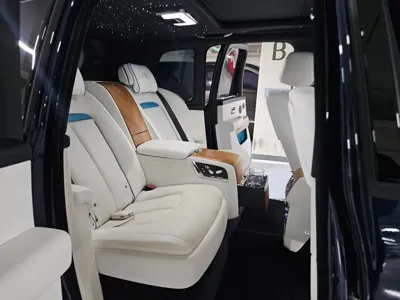 Rolls-Royce Cullinan 2019, 50697 км, за 211629.79 USD - фото 14
