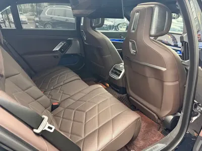 BMW 7 Series 2023, 27000 км, за 92814.7 USD - фото 22