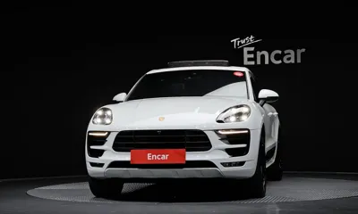 Porsche Macan 2018, 59018 км, за 34813.44 USD