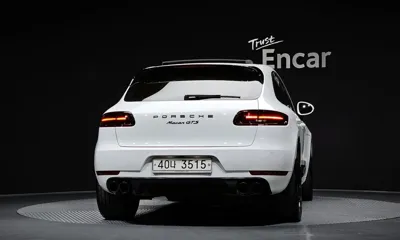 Porsche Macan 2018, 59018 км, за 34813.44 USD