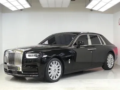 Rolls-Royce Phantom · 2020 год