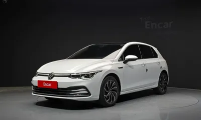 Volkswagen Golf · 2022 год
